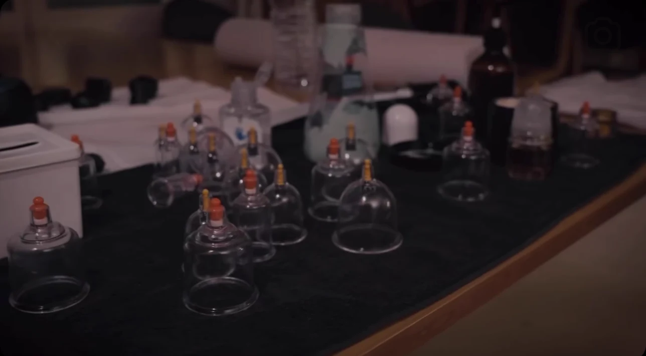 Le matériel de récupération posé sur une table, en marge d’une pesée